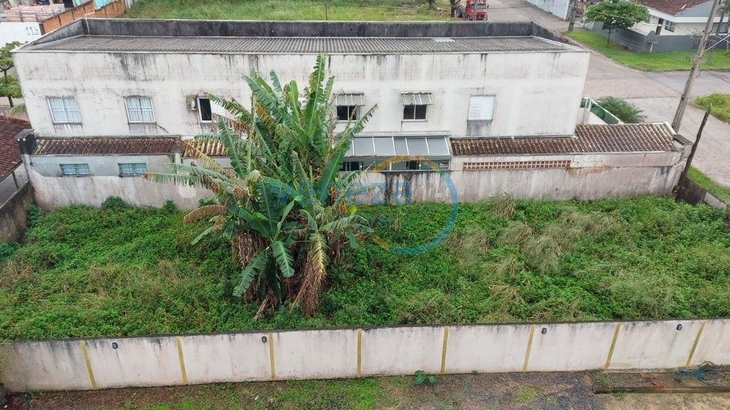 Terreno para venda no Centro em Guaratuba com 330m² por R$ 450.000,00