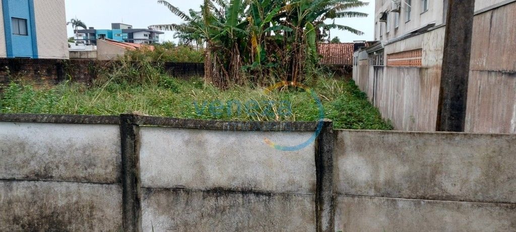 Terreno para venda no Centro em Guaratuba com 330m² por R$ 450.000,00