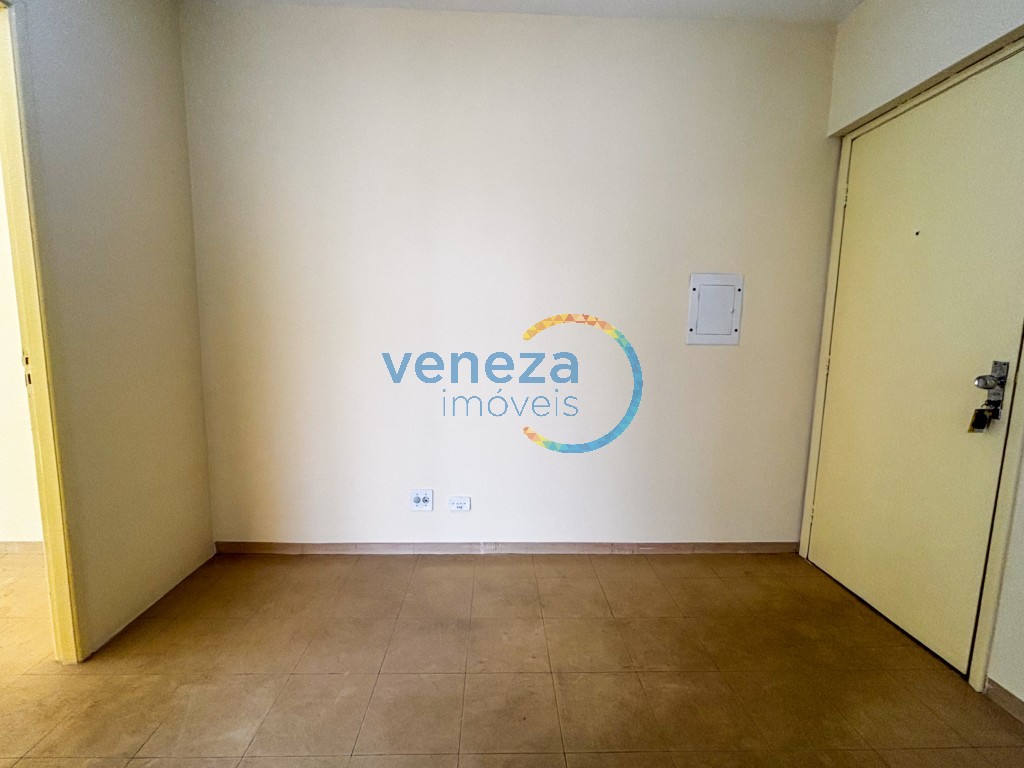 Sala à venda no bairro Centro de Londrina com 30m<sup>2</sup> útil, 1 vaga de garagem