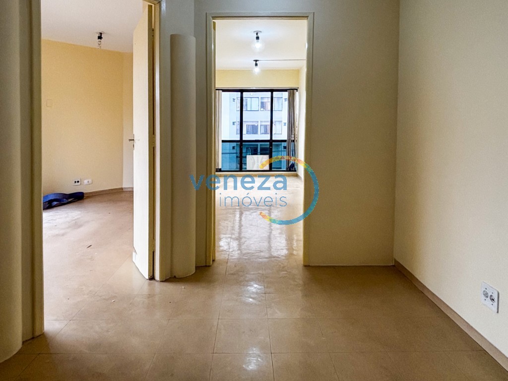 Sala à venda no bairro Centro de Londrina com 30m<sup>2</sup> útil, 1 vaga de garagem