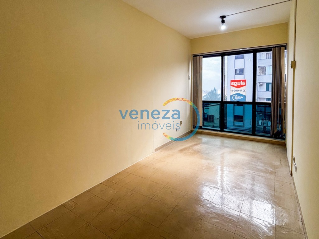 Sala à venda no bairro Centro de Londrina com 30m<sup>2</sup> útil, 1 vaga de garagem