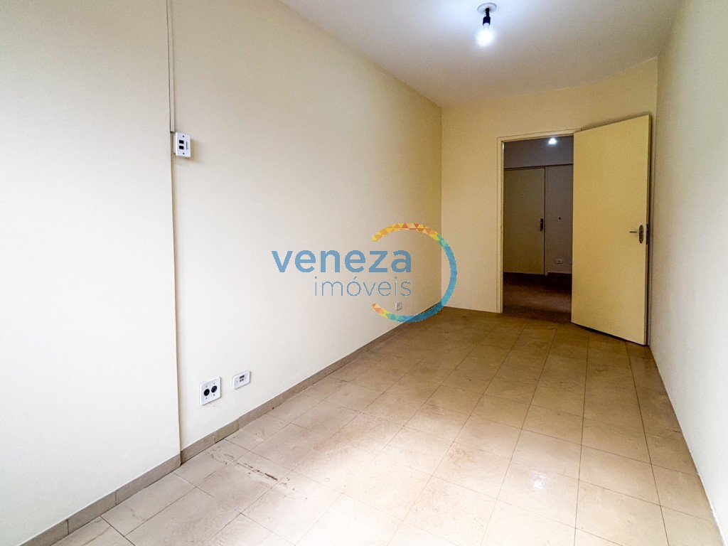 Sala à venda no bairro Centro de Londrina com 30m<sup>2</sup> útil, 1 vaga de garagem