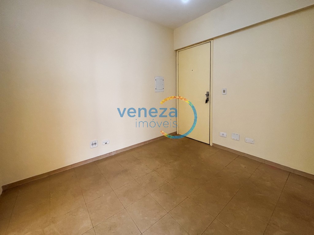 Sala à venda no bairro Centro de Londrina com 30m<sup>2</sup> útil, 1 vaga de garagem