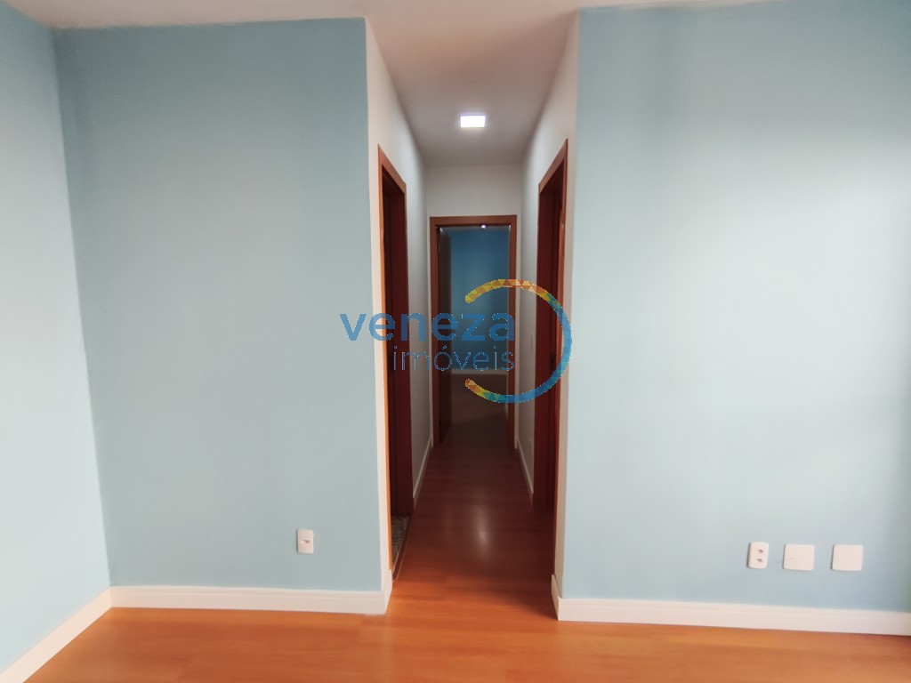 Apartamento para locação no bairro Gleba Palhano de Londrina com 46m<sup>2</sup> útil, 2 quartos, 1 vaga de garagem