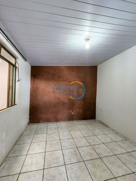 Casa Residencial para venda no Assis em Londrina com 70m² por R$ 190.000,00