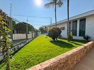 Casa Residencial para venda no California em Londrina com 190,69m² por R$ 650.000,00