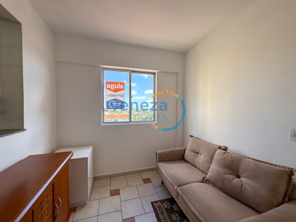 Apartamento para locação no bairro Centro de Londrina com 34.4m<sup>2</sup> útil, 1 quarto, 1 vaga de garagem