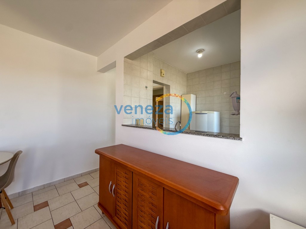 Apartamento para locação no bairro Centro de Londrina com 34.4m<sup>2</sup> útil, 1 quarto, 1 vaga de garagem