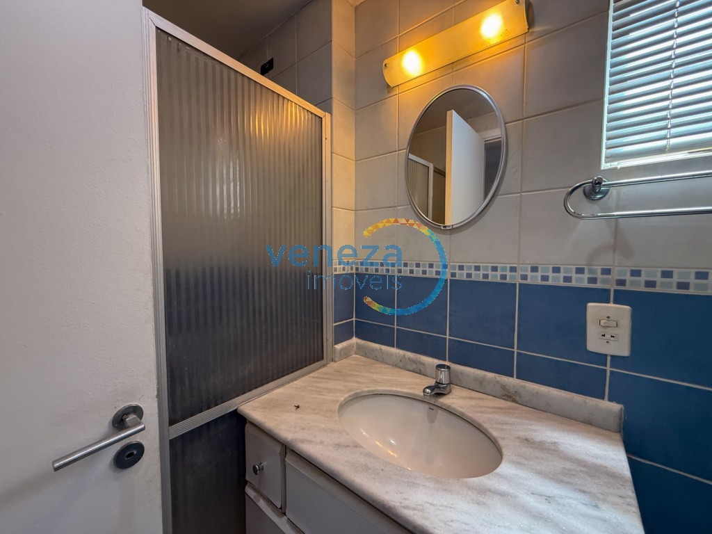 Apartamento para locação no bairro Centro de Londrina com 34.4m<sup>2</sup> útil, 1 quarto, 1 vaga de garagem