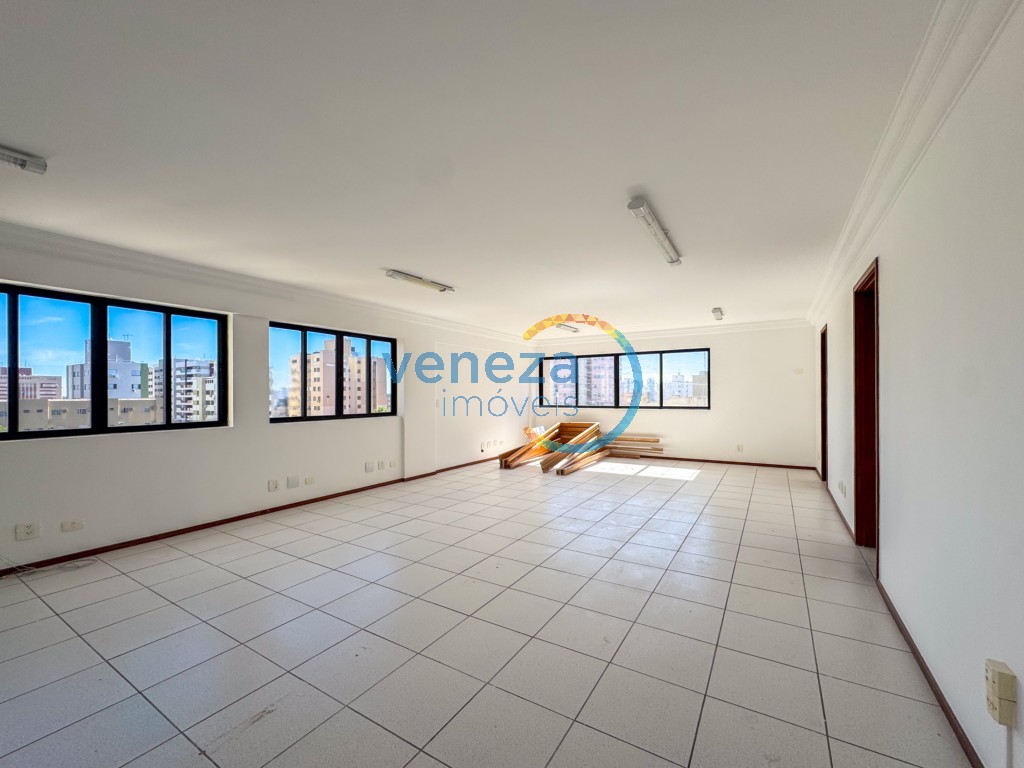 Sala para venda no Centro em Londrina com 109,46m² por R$ 360.000,00