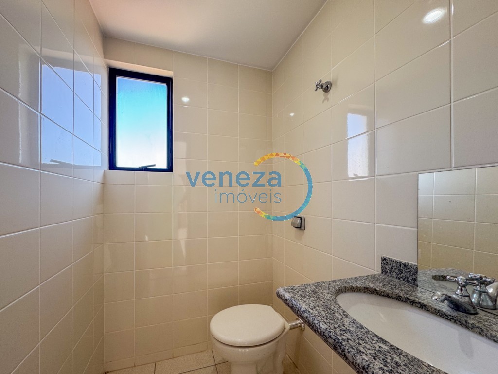 Sala à venda no bairro Centro de Londrina com 90m<sup>2</sup> útil, 1 vaga de garagem