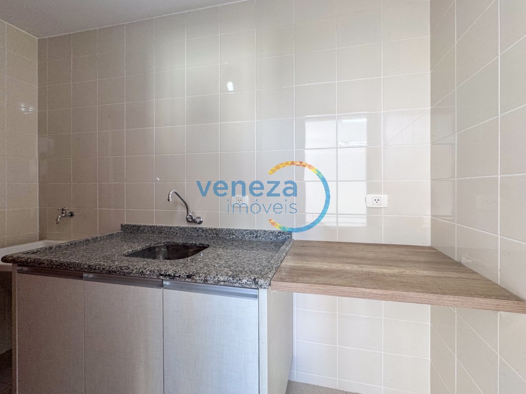 Sala à venda no bairro Centro de Londrina com 90m<sup>2</sup> útil, 1 vaga de garagem