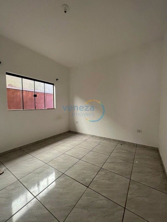 Casa Residencial à venda no bairro Parque Residencial Elizabeth de Londrina com 60.3m<sup>2</sup> útil, 2 quartos, 1 vaga de garagem