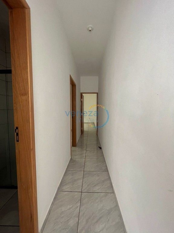 Casa Residencial à venda no bairro Parque Residencial Elizabeth de Londrina com 60.3m<sup>2</sup> útil, 2 quartos, 1 vaga de garagem