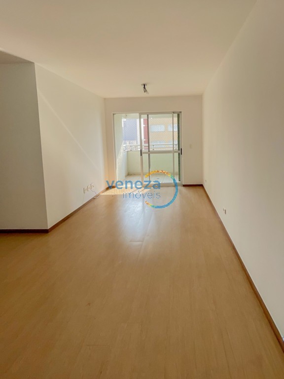 Apartamento à venda no bairro Centro de Londrina com 86.94m<sup>2</sup> útil, 3 quartos, 2 vagas de garagem