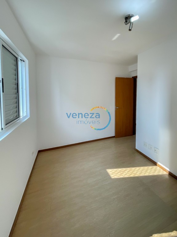 Apartamento à venda no bairro Centro de Londrina com 86.94m<sup>2</sup> útil, 3 quartos, 2 vagas de garagem
