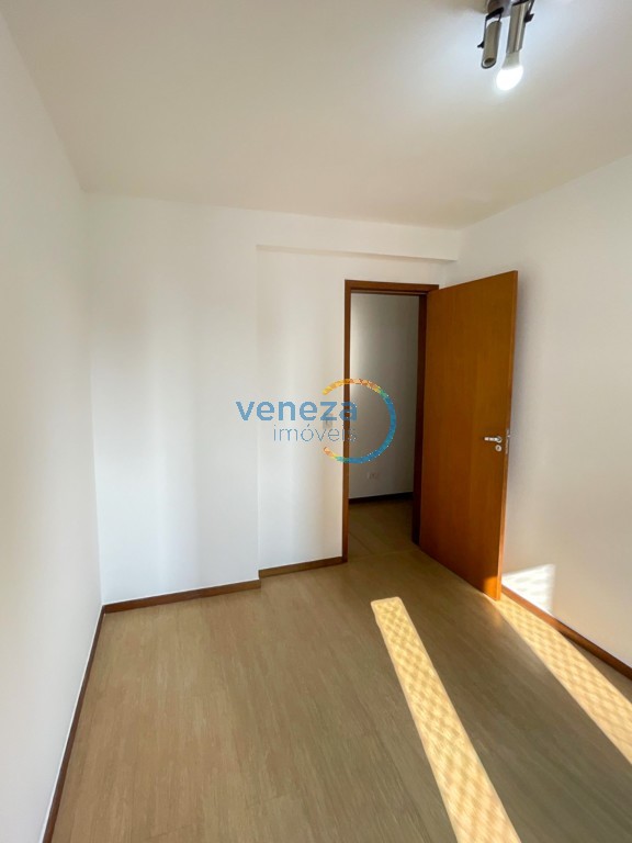 Apartamento à venda no bairro Centro de Londrina com 86.94m<sup>2</sup> útil, 3 quartos, 2 vagas de garagem