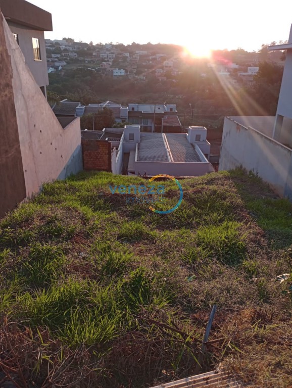 Terreno à venda no bairro Universidade de Londrina com 250m<sup>2</sup> total