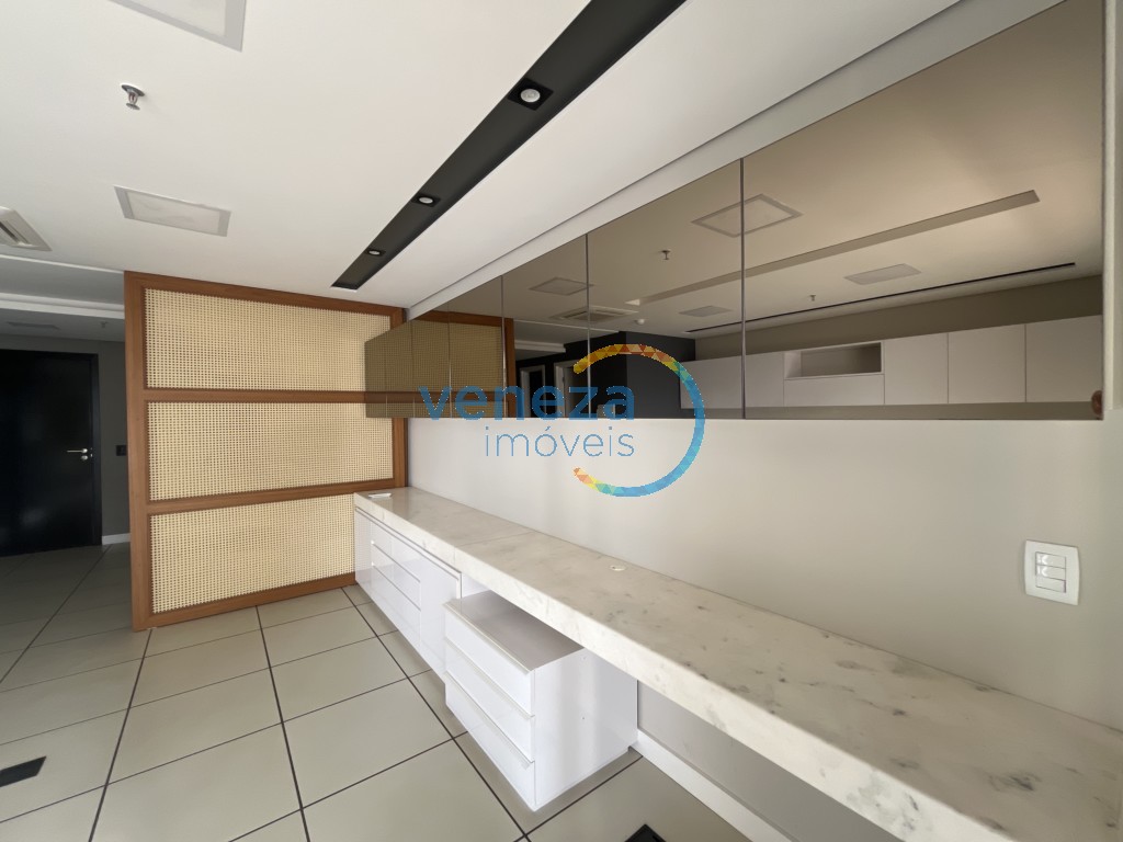Sala para locacao no Gleba Palhano em Londrina com 85,47m² por R$ 4.375,00