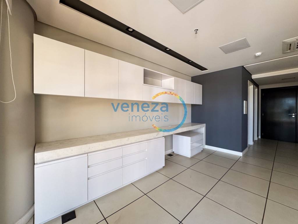 Sala para locação no bairro Gleba Palhano de Londrina com 46.4m<sup>2</sup> útil, 1 vaga de garagem