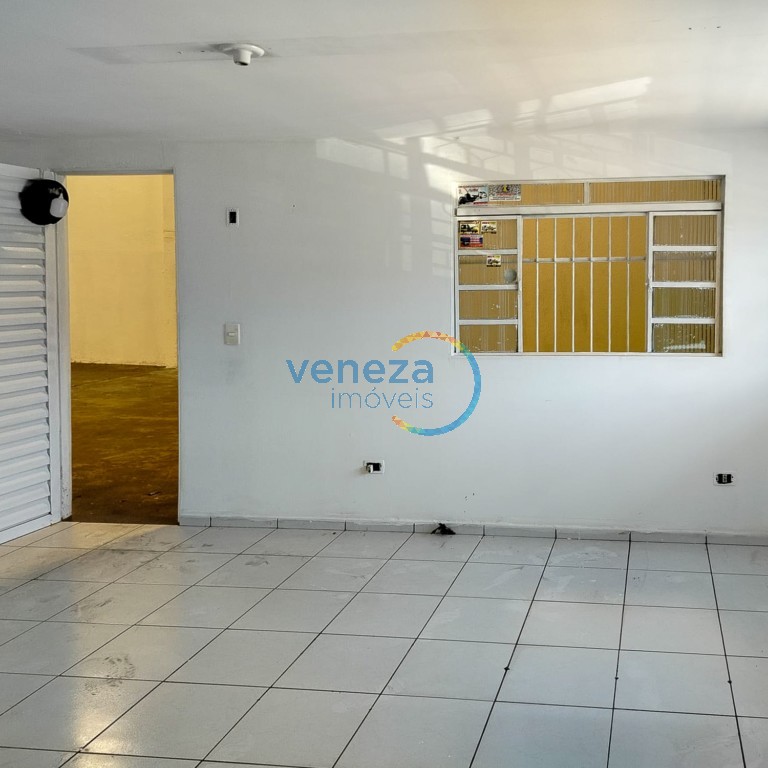 Barracão para locação no bairro Nova de Londrina com 900m<sup>2</sup> útil, 1 vaga de garagem