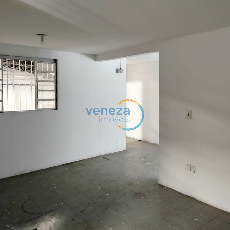 Barracão para locação no bairro Nova de Londrina com 900m<sup>2</sup> útil, 1 vaga de garagem