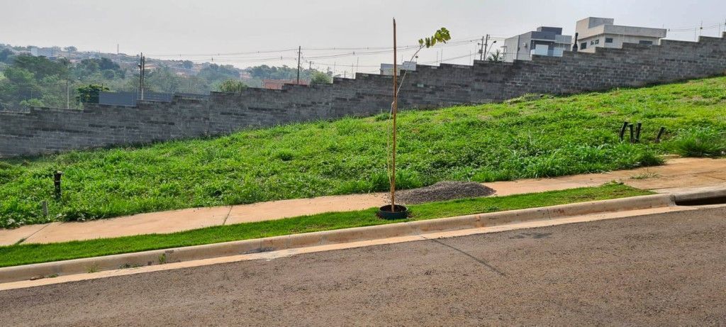 Terreno para venda no Parque Taua em Londrina com 268m² por R$ 320.000,00