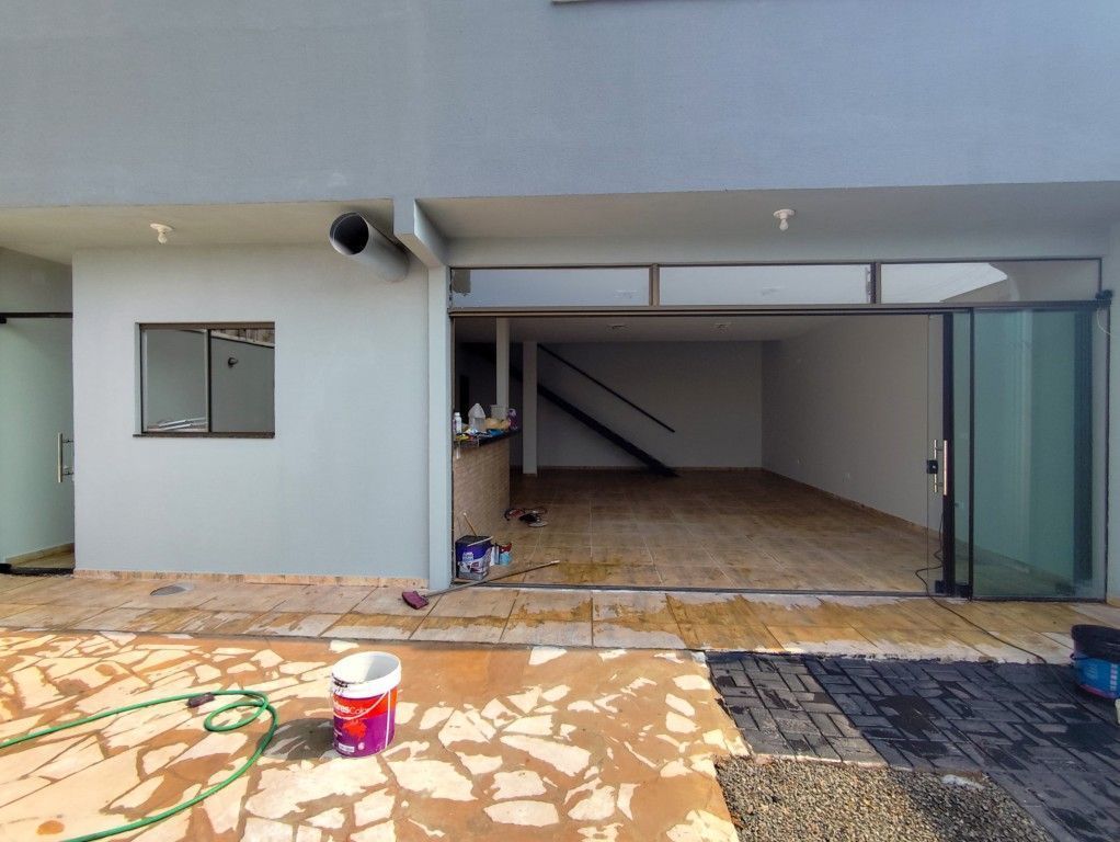 Casa Residencial para locacao no Parque das Industrias Leves em Londrina com 170m² por R$ 3.125,00