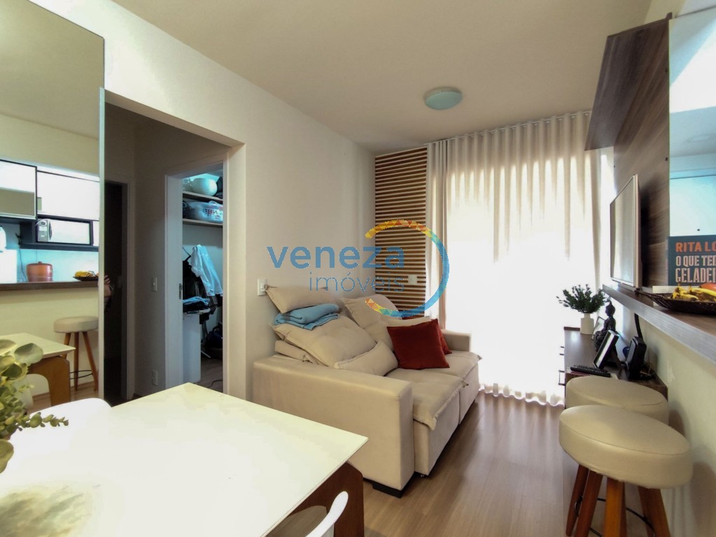 Apartamento para venda no Aurora em Londrina com 86,61m² por R$ 450.000,00