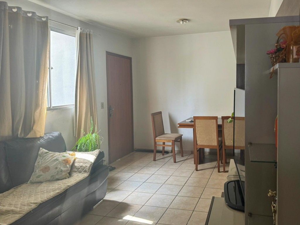 Apartamento para venda no Centro em Londrina com 90,86m² por R$ 250.000,00