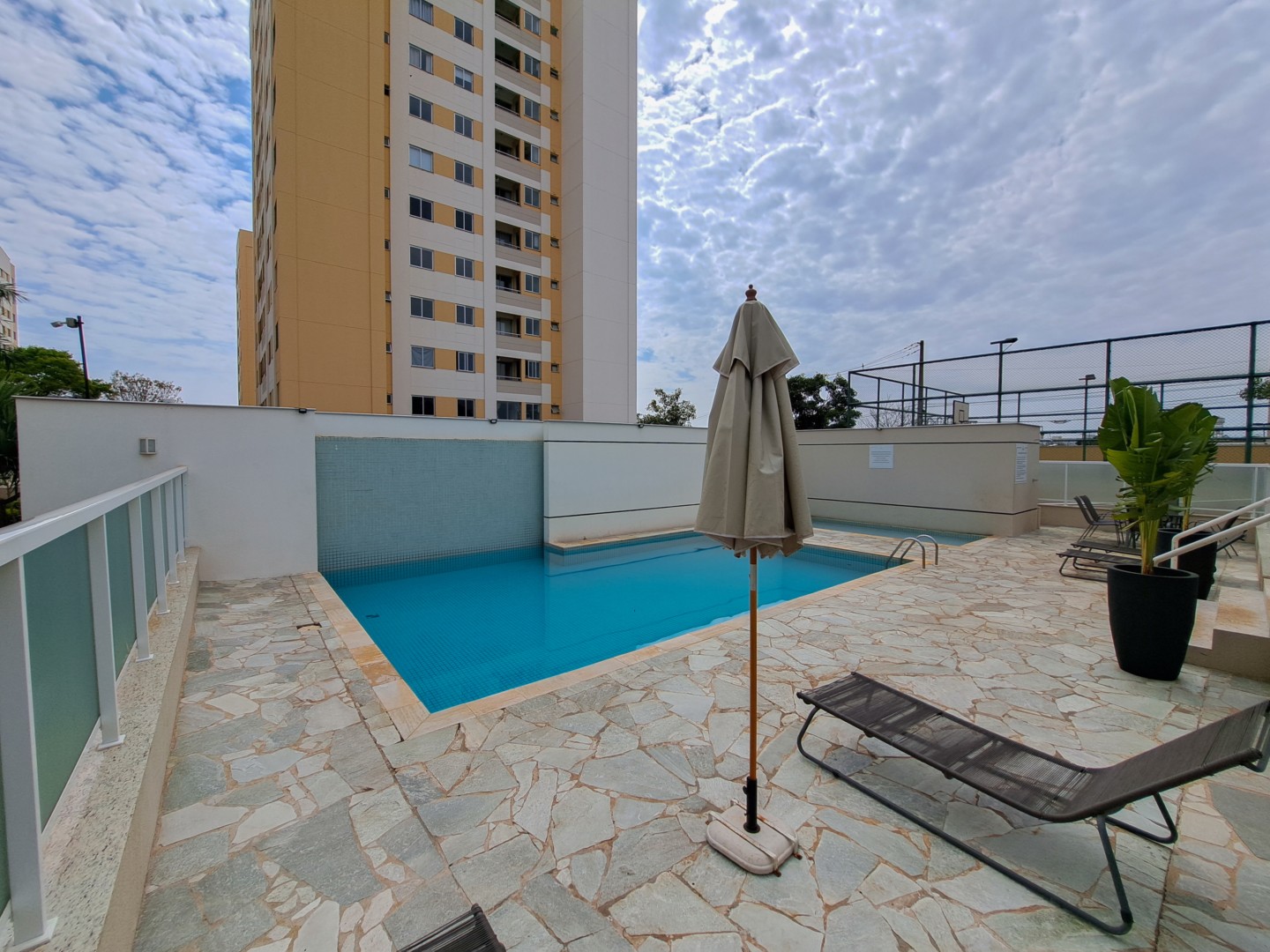 Apartamento para locação no bairro Jardim Morumbi de Londrina - Foto 17