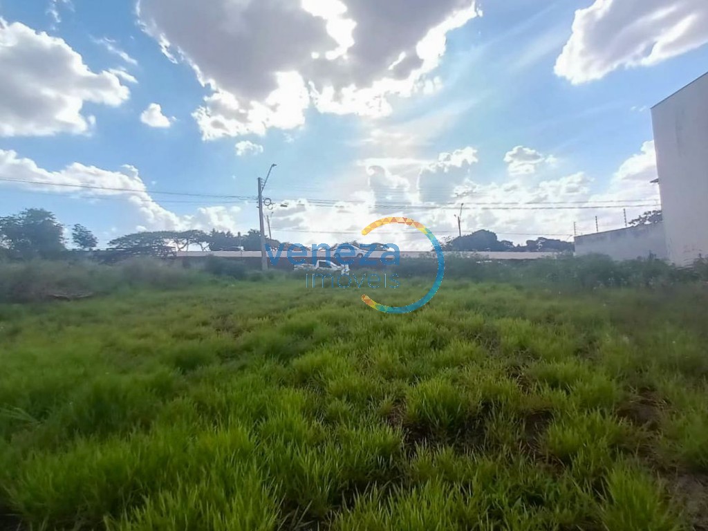 Terreno para venda no Tropical em Londrina com 312,1m² por R$ 290.000,00