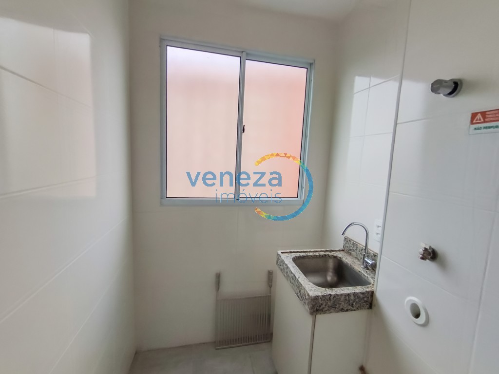 Apartamento para locação no bairro Gleba Palhano de Londrina com 45m<sup>2</sup> útil, 2 quartos, 1 vaga de garagem