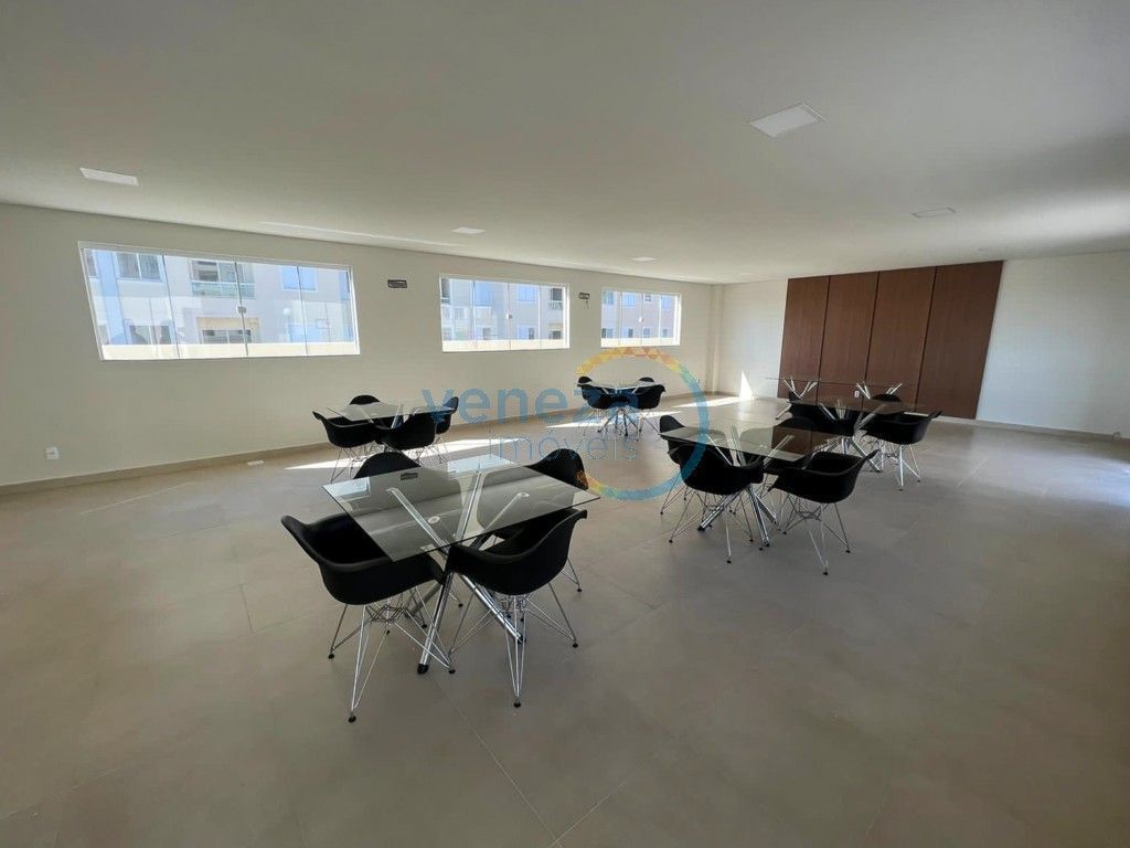 Apartamento para locação no bairro Gleba Palhano de Londrina com 45m<sup>2</sup> útil, 2 quartos, 1 vaga de garagem