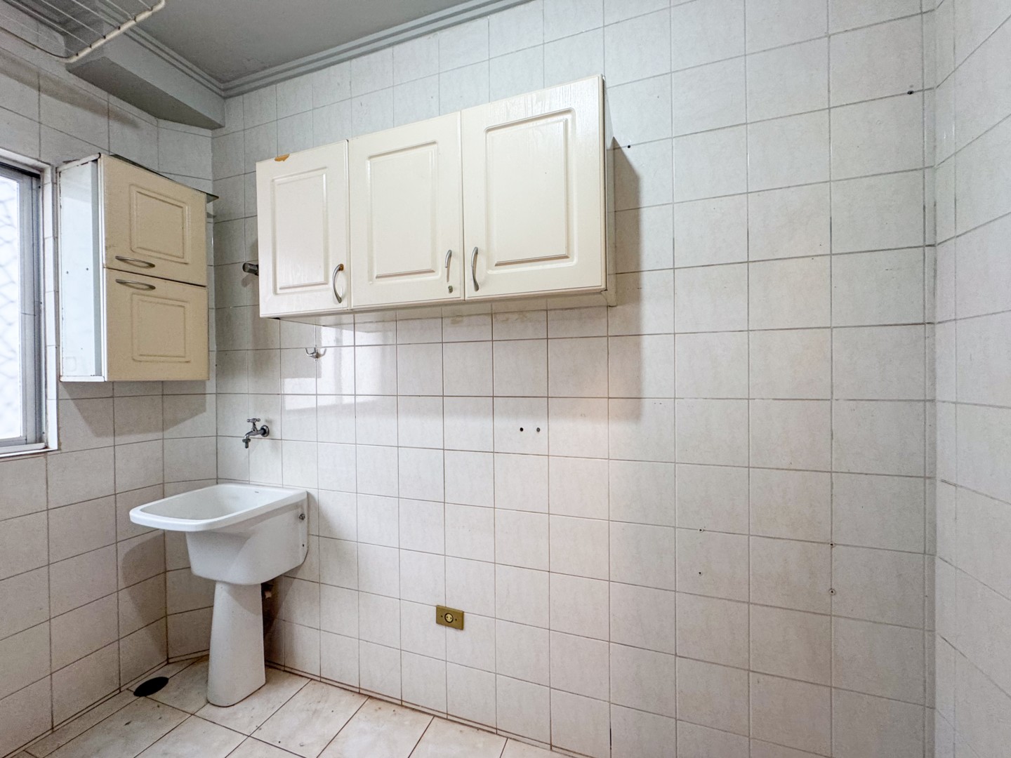 Apartamento para locação no bairro Vila Ipiranga de Londrina - Foto 12