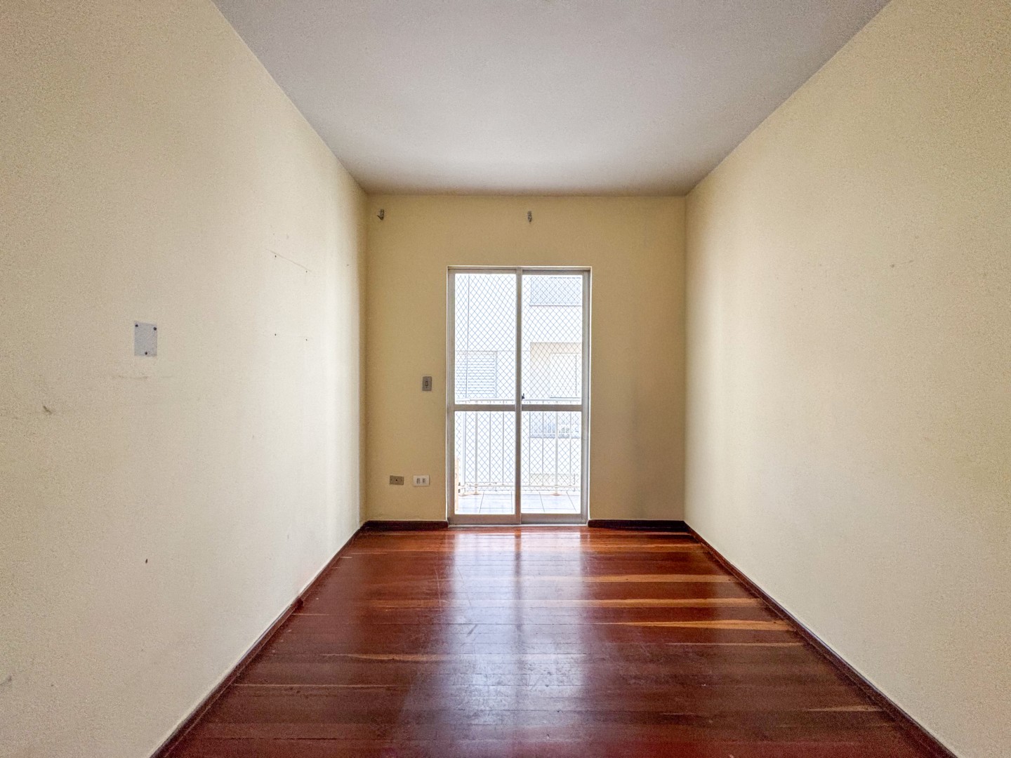Apartamento para locação no bairro Vila Ipiranga de Londrina - Foto 4