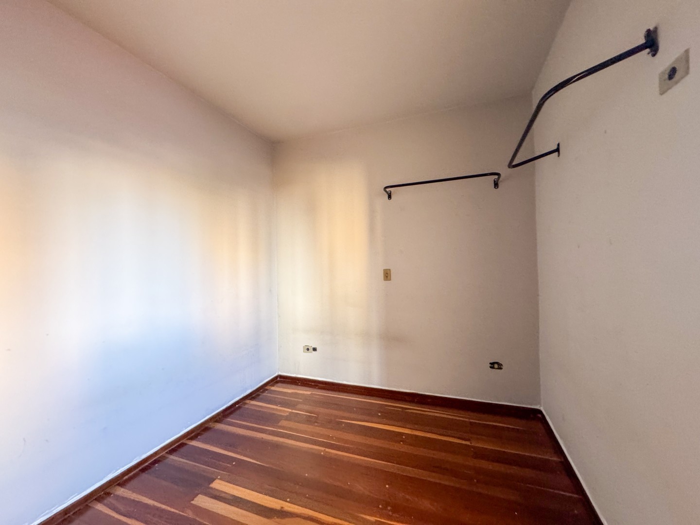 Apartamento para locação no bairro Vila Ipiranga de Londrina - Foto 21