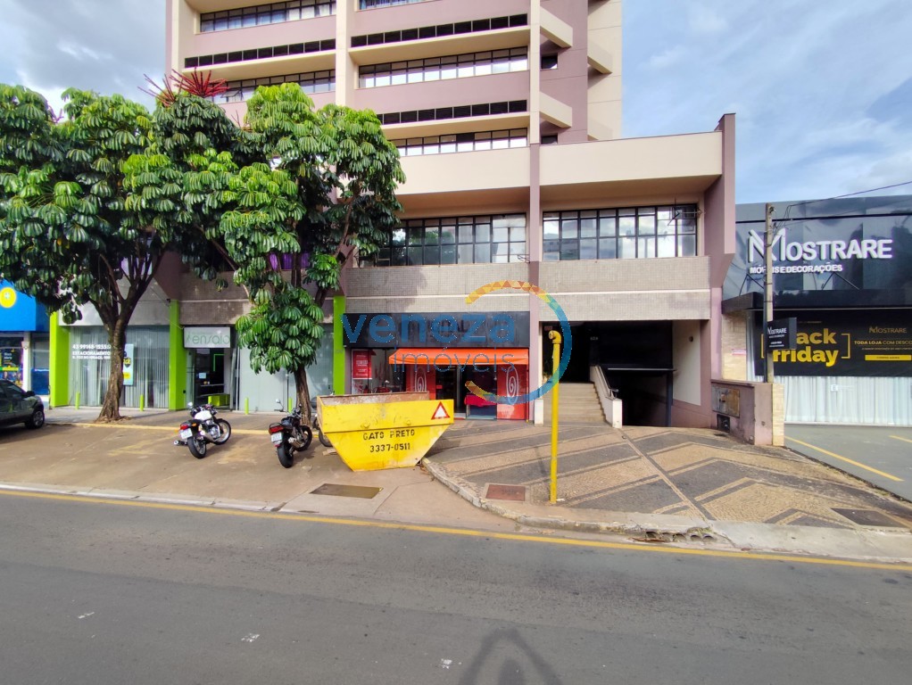 Barracão_salão_loja para venda no Vitoria em Londrina com 244,41m² por R$ 743.000,00
