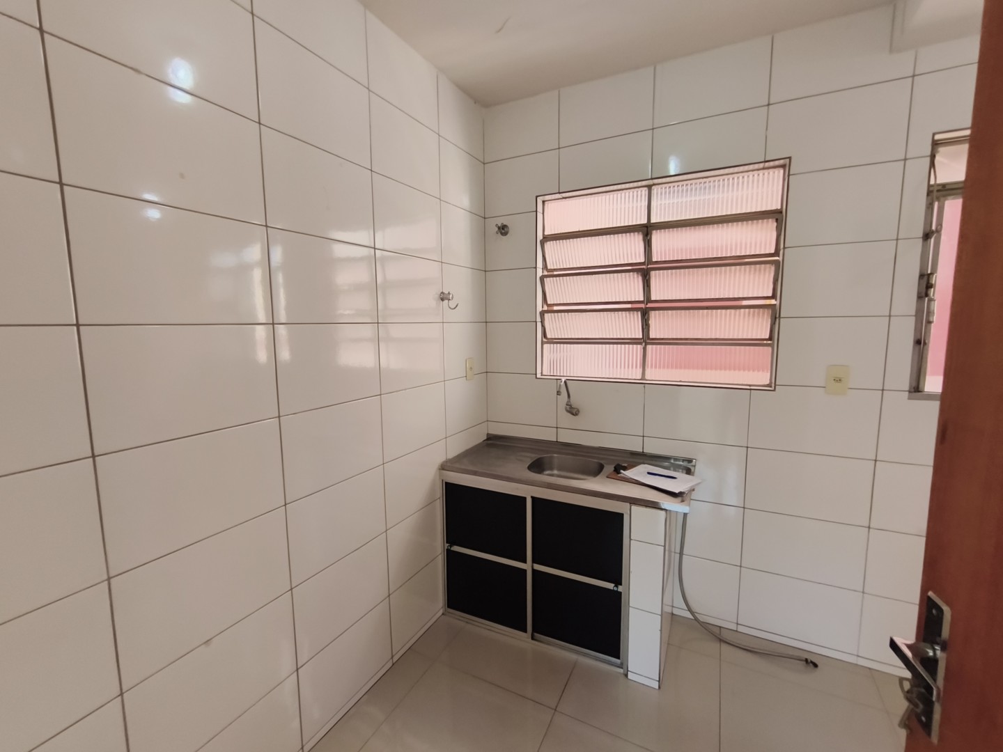 Apartamento para locação no bairro Tiete de Londrina - Foto 9