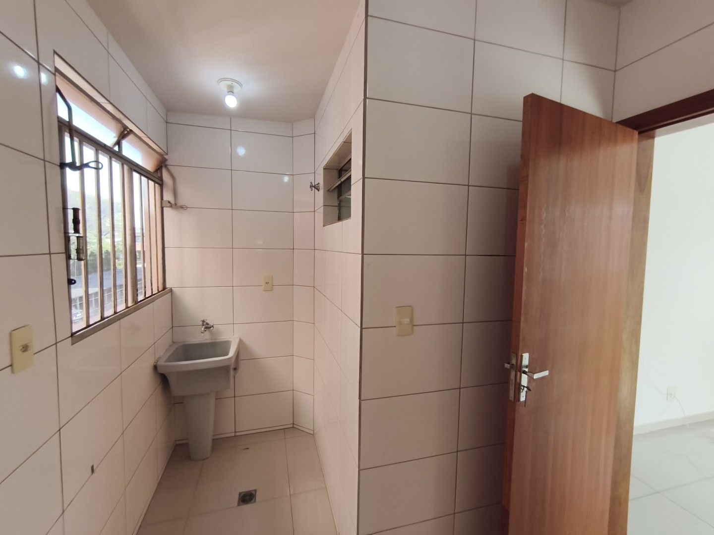 Apartamento para locação no bairro Tiete de Londrina - Foto 10