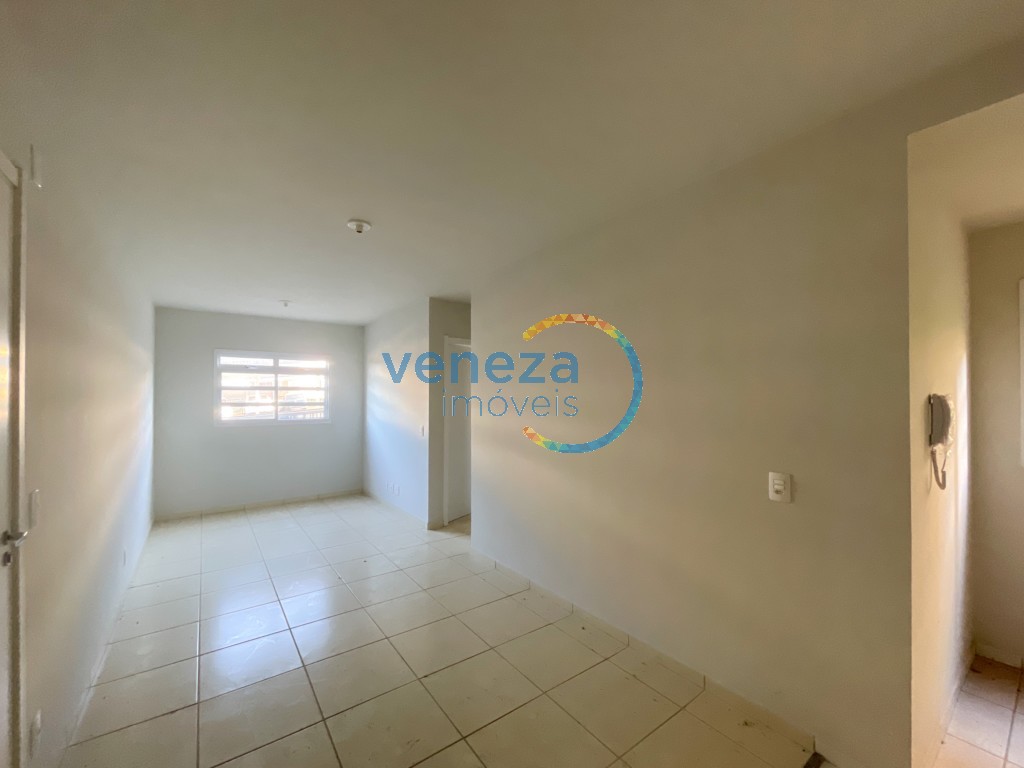 Apartamento para venda no Gleba Esperanca em Londrina com 76,22m² por R$ 178.000,00
