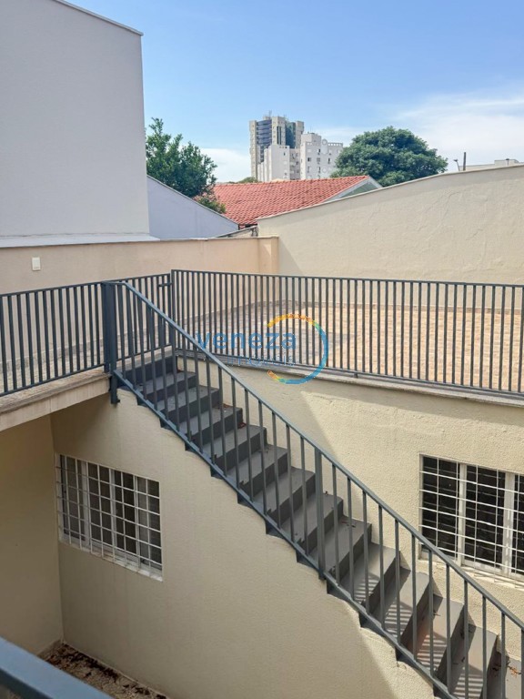 Casa Residencial para locação no bairro Guanabara de Londrina com 252.74m<sup>2</sup> útil, 4 quartos, 1 vaga de garagem