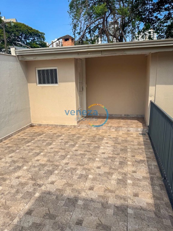 Casa Residencial para locação no bairro Guanabara de Londrina com 252.74m<sup>2</sup> útil, 4 quartos, 1 vaga de garagem