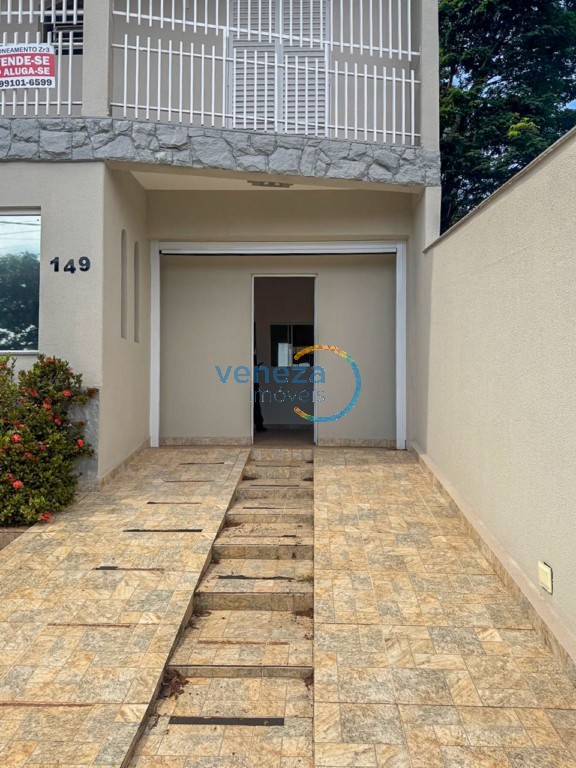 Casa Residencial para locação no bairro Guanabara de Londrina com 252.74m<sup>2</sup> útil, 4 quartos, 1 vaga de garagem