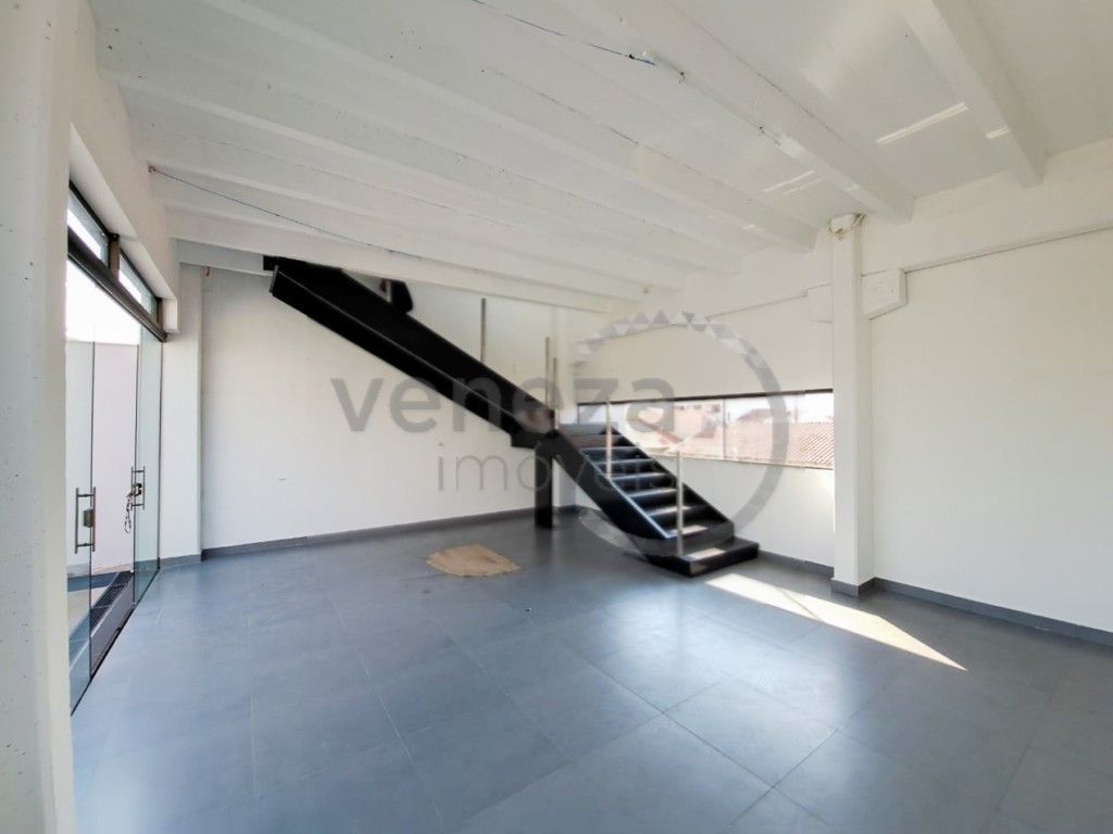 Barracão_salão_loja para venda no Ouro Verde em Londrina com 280m² por R$ 850.000,00