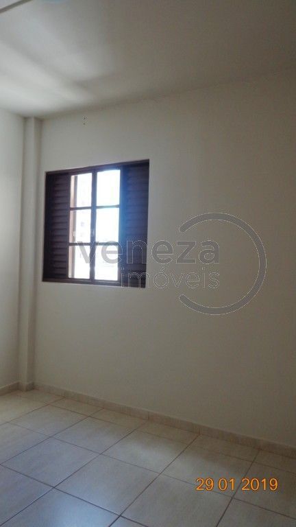 Apartamento para venda no Centro em Londrina com 89,59m² por R$ 230.000,00