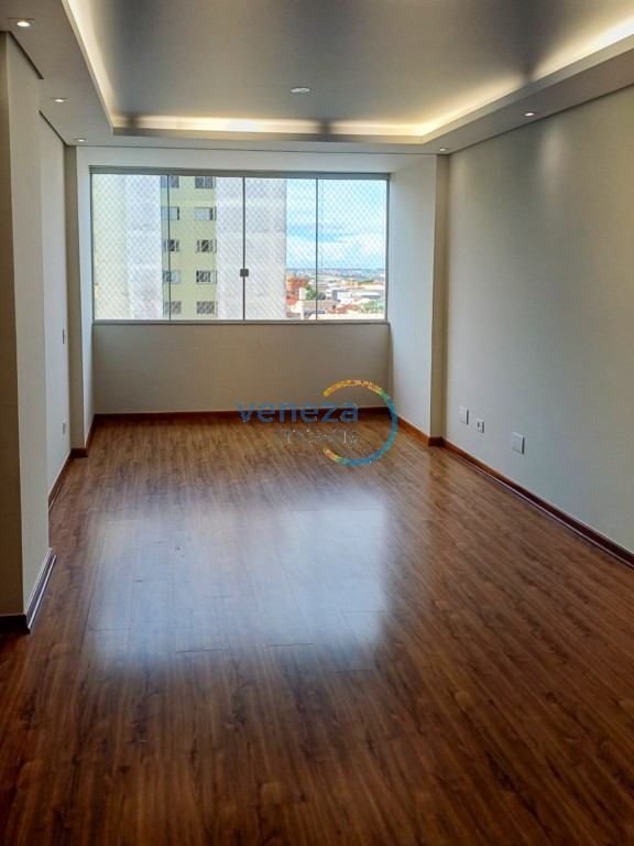 Apartamento para venda no Centro em Londrina com 173,09m² por R$ 580.000,00