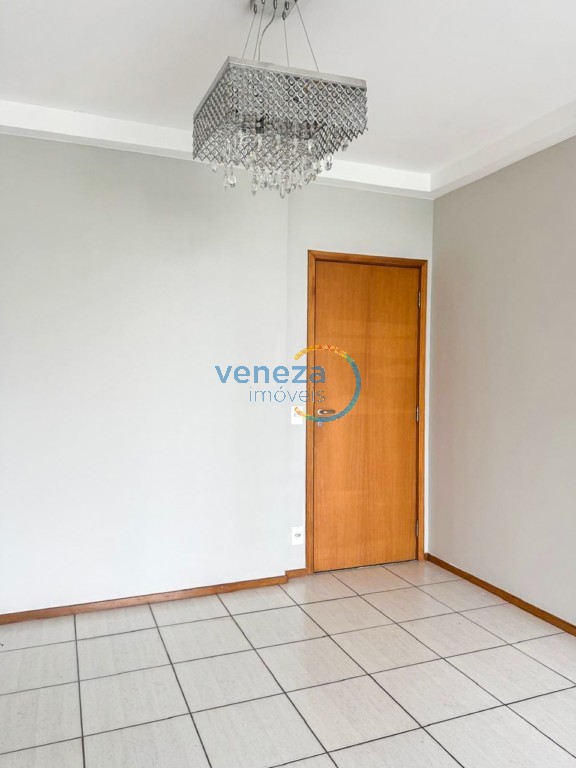 Apartamento para venda no Aurora em Londrina com 91,8m² por R$ 449.000,00