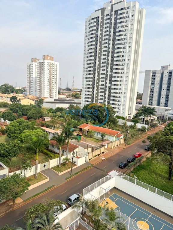 Apartamento à venda no bairro Aurora de Londrina com 69.89m<sup>2</sup> útil, 3 quartos, 2 vagas de garagem