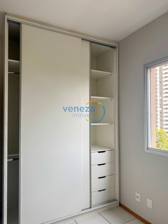 Apartamento à venda no bairro Aurora de Londrina com 69.89m<sup>2</sup> útil, 3 quartos, 2 vagas de garagem